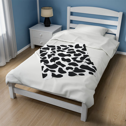 Black White Cow Print Plush Blanket