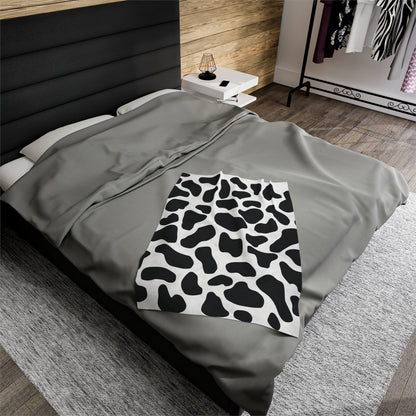 Black White Cow Print Plush Blanket